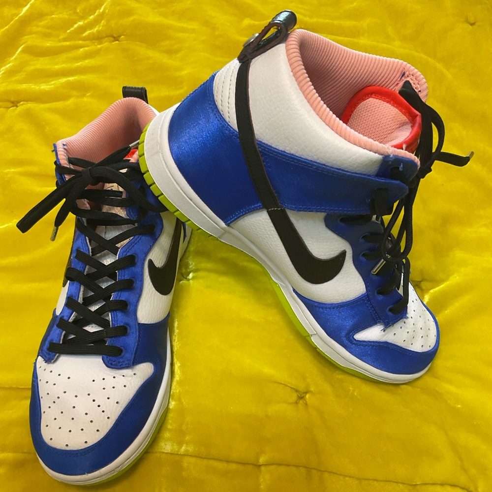 Nike Dunk High - image 1